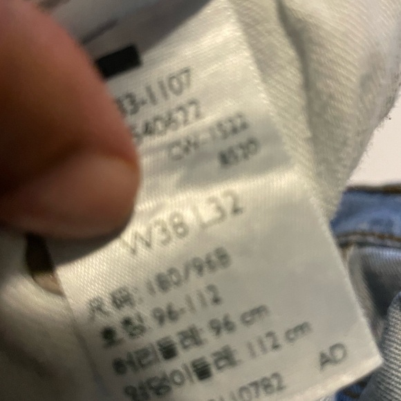 LEVIS ripped blue jeans 38/32 - Picture 5 of 7